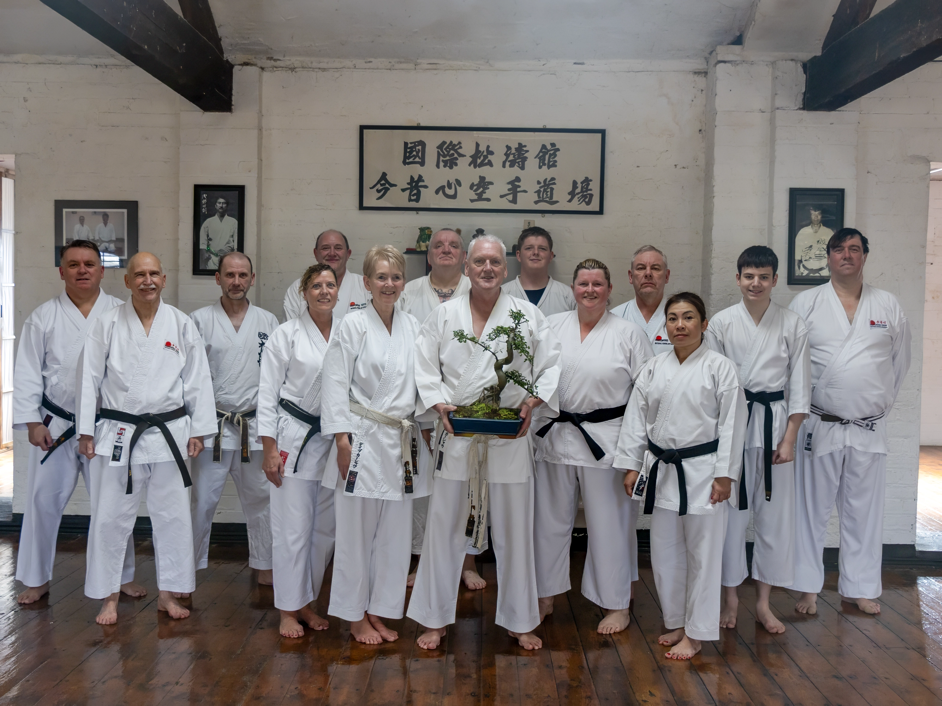 Group photo of Konjaku Shin final session